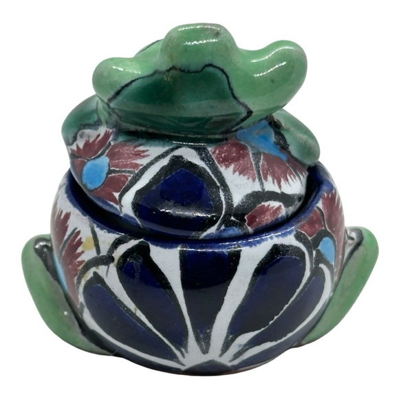 Mexican Folk Art Pottery Handmade & Handpainted Talavera Frog Trinket Box - Picture 4 of 12